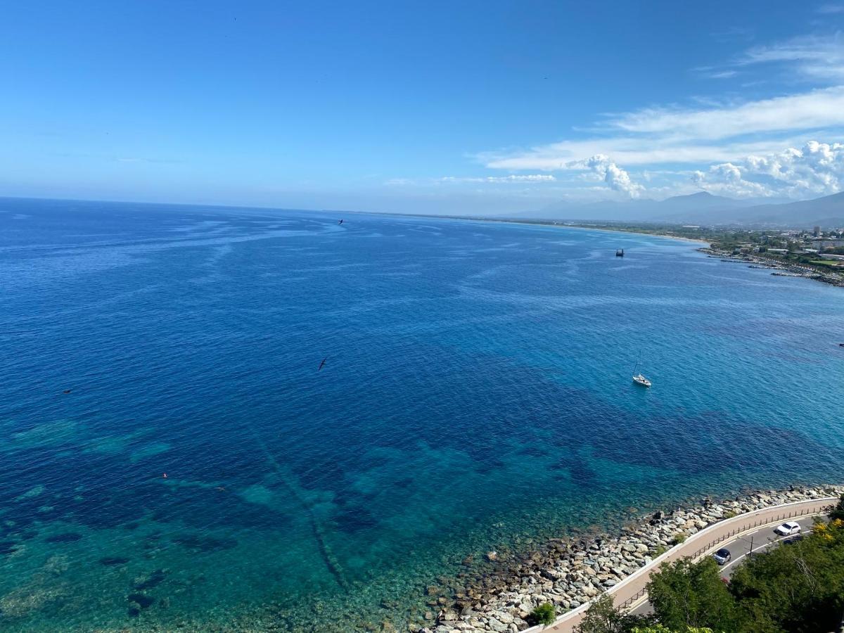 Appartement Vue Mer Et Iles Italiennes Bastiya Dış mekan fotoğraf